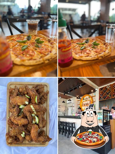 Pizza at Lola's Plates and Pours, Trece Martires Cavite
